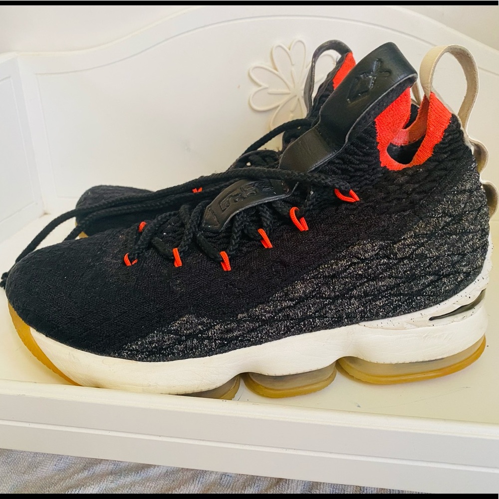 Nike Lento. Youth shoe size 6Y